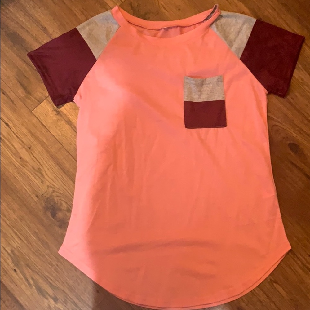 Tee